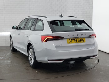 Used Skoda Octavia 2024 for sale - 77051913: Photo