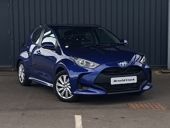 Used Toyota Yaris 2023 for sale - 78983152: Photo