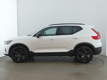 Used Volvo XC40 2025 for sale - 77797659: Photo
