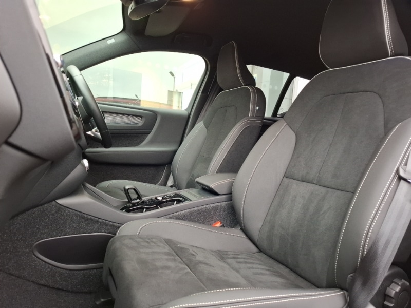 Used Volvo XC40 2025 for sale - 77035451: Photo 5