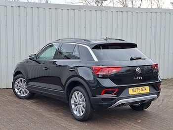 Used Volkswagen T-Roc 2025 for sale - 77428827: Photo