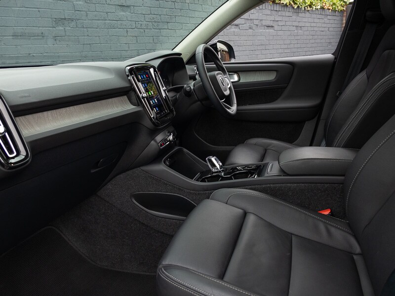 Used Volvo XC40 2024 for sale - 76451460: Photo 5