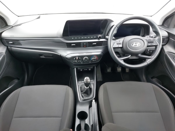 Used Hyundai i20 2025 for sale - 76318909: Photo 2