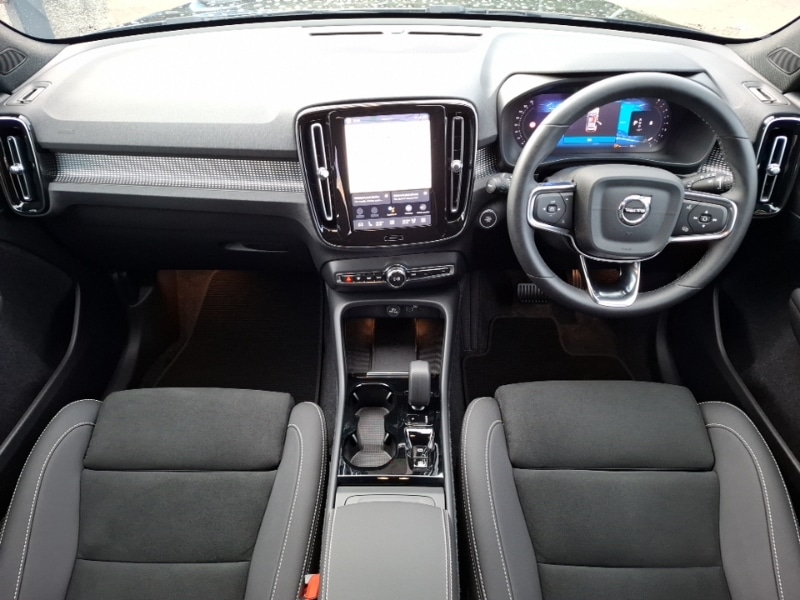 Used Volvo XC40 2024 for sale - 78071468: Photo 2