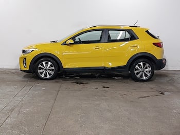 Used Kia Stonic 2023 for sale - 79732669: Photo