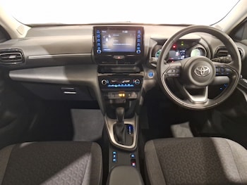 Used Toyota Yaris Cross 2022 for sale - 76532706: Photo