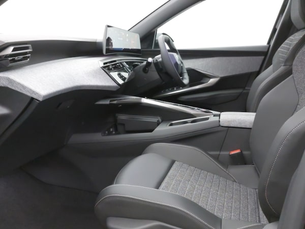 Used Peugeot 3008 2025 for sale - 76288878: Photo 5