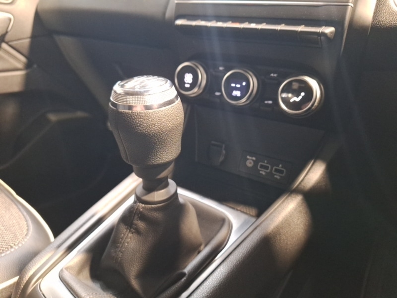 Used Renault Captur 2023 for sale - 76125417: Photo 11