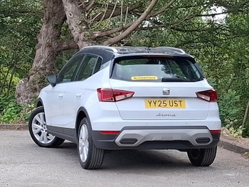 Used SEAT Arona 2025 for sale - 79242601: Photo