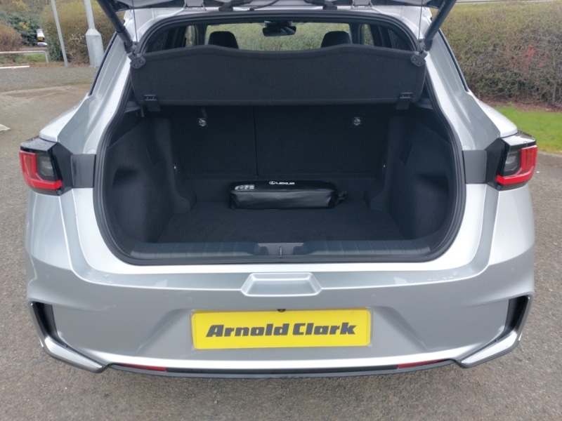 Used Lexus LBX 2024 for sale - 78114239: Photo 8