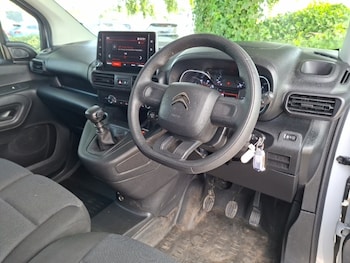 Used Citroen Berlingo 2023 for sale - 78983236: Photo