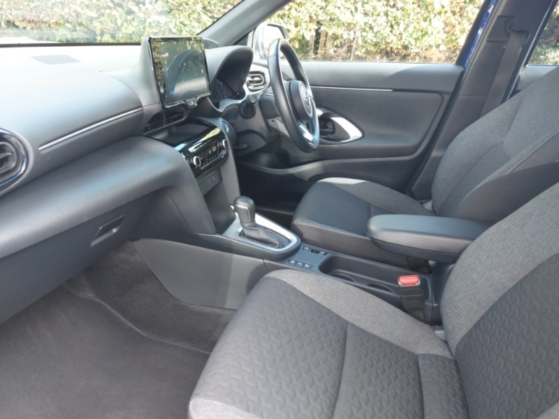 Used Toyota Yaris Cross 2022 for sale - 76720960: Photo 5