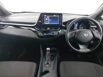 Used Toyota C-HR 2022 for sale - 79273437: Photo