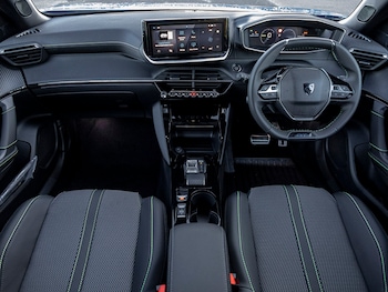 Used Peugeot 2008 2026 for sale - 77985295: Photo