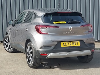 Used Renault Captur 2023 for sale - 78159443: Photo