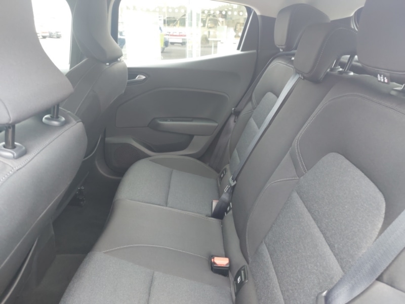 Used Renault Clio 2023 for sale - 76947987: Photo 6