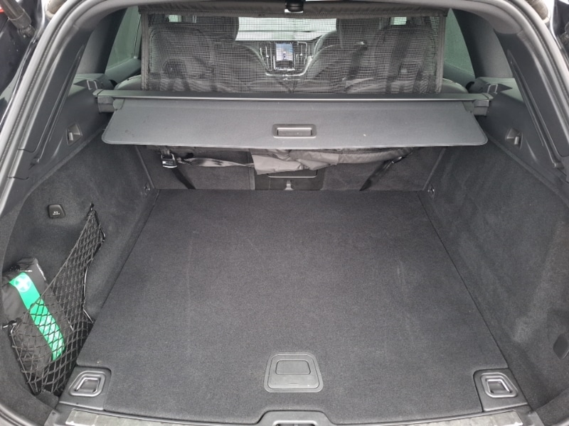 Used Volvo XC60 2023 for sale - 76639743: Photo 8