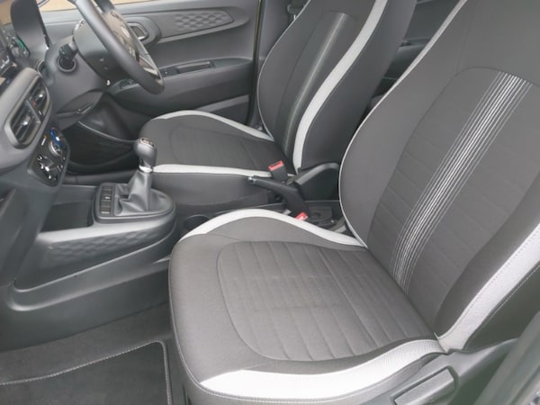 Used Hyundai i10 2025 for sale - 76310365: Photo 5