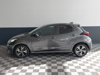 Used Toyota Yaris 2024 for sale - 78184069: Photo