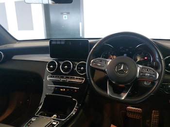 Used Mercedes-Benz GLC 2021 for sale - 77955251: Photo