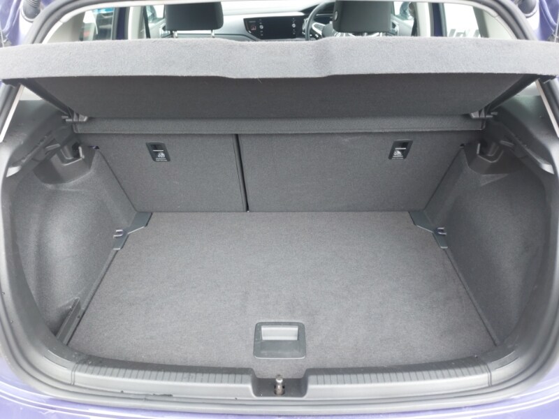 Used Volkswagen Polo 2024 for sale - 77761926: Photo 8