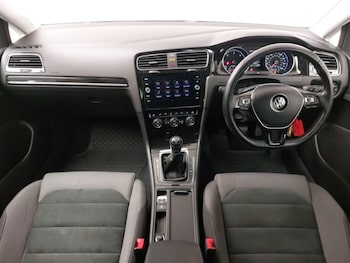 Used Volkswagen Golf 2020 for sale - 77833103: Photo