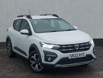 Used Dacia Sandero Stepway 2022 for sale - 77190100: Photo