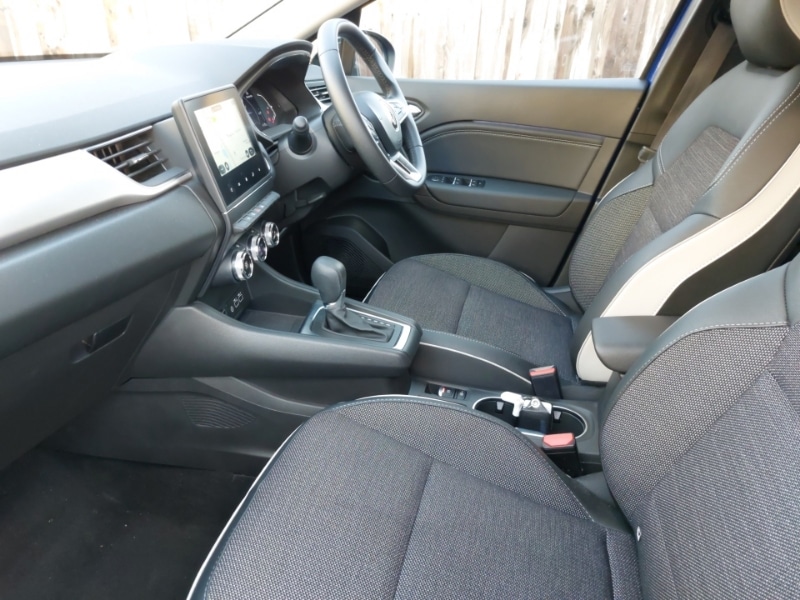 Used Renault Captur 2024 for sale - 76628914: Photo 5