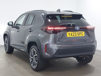 Used Toyota Yaris Cross 2023 for sale - 79356147: Photo