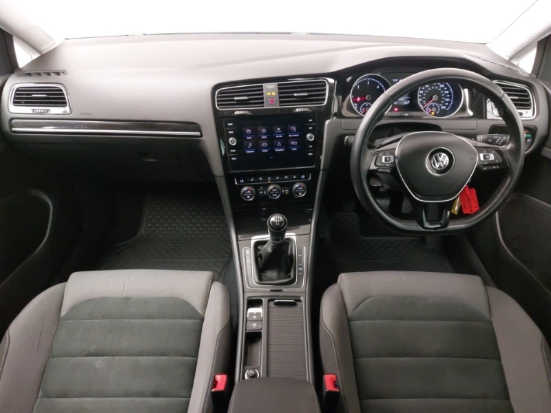 Used Volkswagen Golf 2020 for sale - 77875356: Photo 2