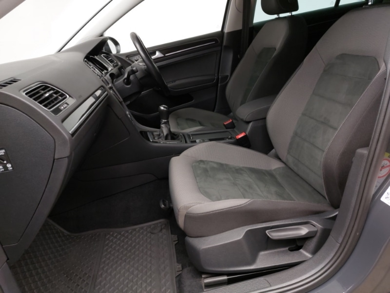 Used Volkswagen Golf 2020 for sale - 77875356: Photo 5