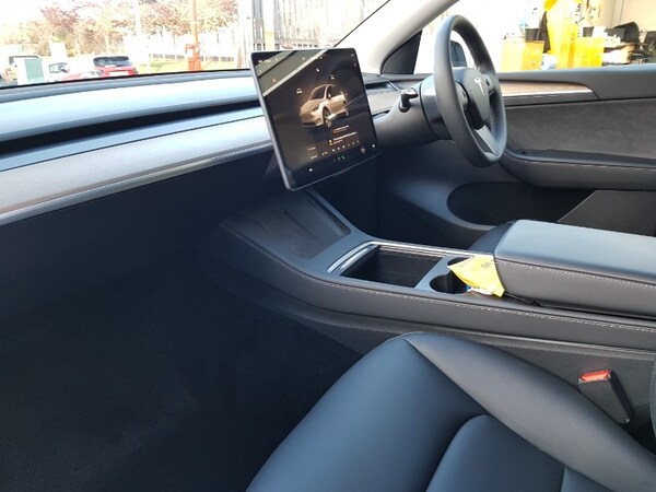 Used Tesla Model Y 2022 for sale - 76237577: Photo 5