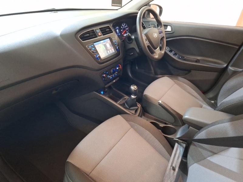 Used Hyundai i20 2020 for sale - 76920755: Photo 5