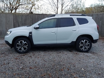 Used Dacia Duster 2022 for sale - 77316342: Photo