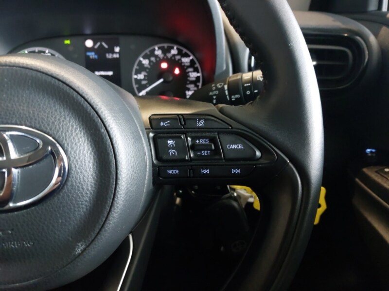 Used Toyota Yaris 2023 for sale - 77677738: Photo 11