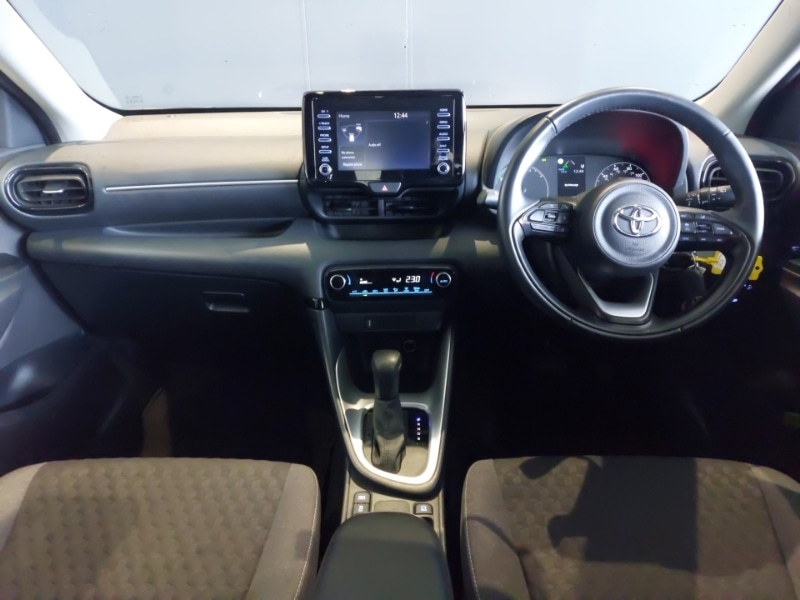 Used Toyota Yaris 2023 for sale - 77677738: Photo 2