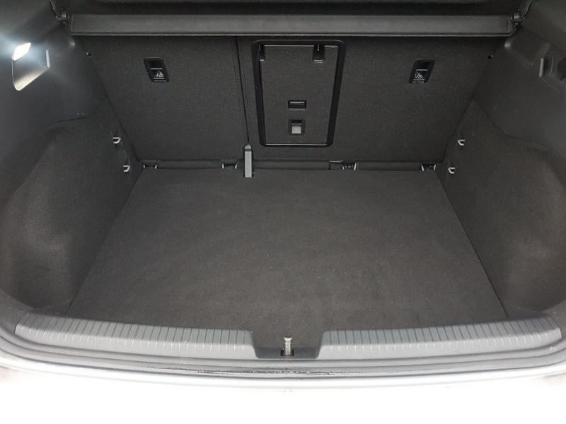 Used Volkswagen ID.3 2025 for sale - 77923201: Photo 8