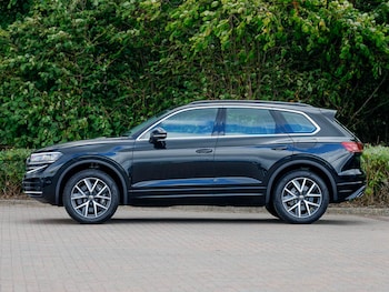 Used Volkswagen Touareg 2024 for sale - 75651991: Photo