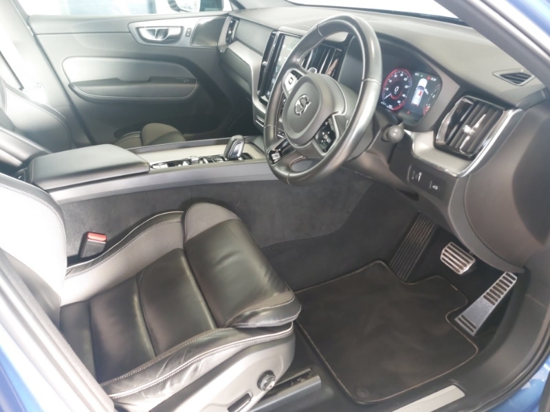 Used Volvo XC60 2020 for sale - 77242170: Photo 6