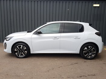 Used Peugeot 208 2025 for sale - 77972248: Photo