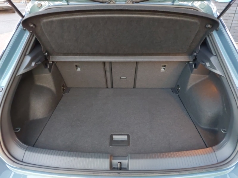 Used Volkswagen T-Roc 2025 for sale - 77166389: Photo 8