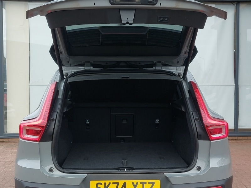 Used Volvo XC40 2024 for sale - 77954552: Photo 8