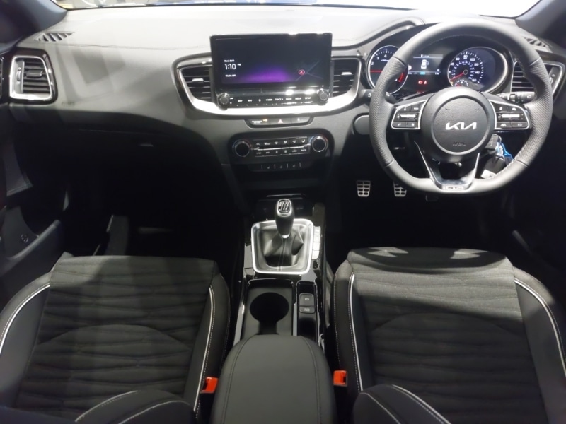 Used Kia XCeed 2025 for sale - 77020782: Photo 2