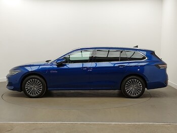 Used Volkswagen Passat 2024 for sale - 75500509: Photo