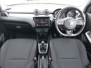 Used Suzuki Swift 2024 for sale - 78156370: Photo