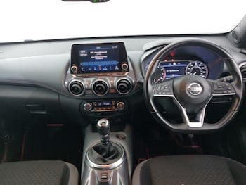 Used Nissan Juke 2022 for sale - 76325141: Photo 2