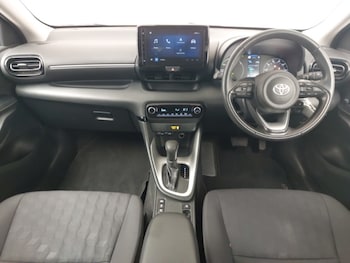 Used Toyota Yaris 2024 for sale - 78061308: Photo