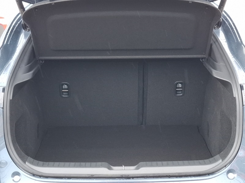 Used Mazda CX-30 2025 for sale - 76347723: Photo 8