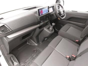 Used Vauxhall Vivaro 2024 for sale - 76907182: Photo