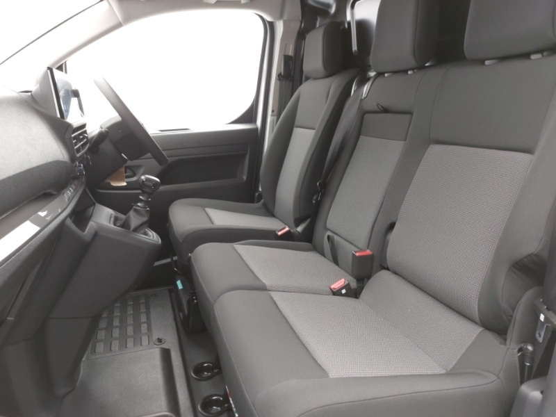 Used Vauxhall Vivaro 2024 for sale - 76907182: Photo 5